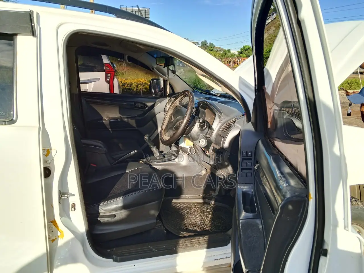 Isuzu D-MAX 2014 White