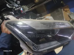 Isuzu Dmax Headlight