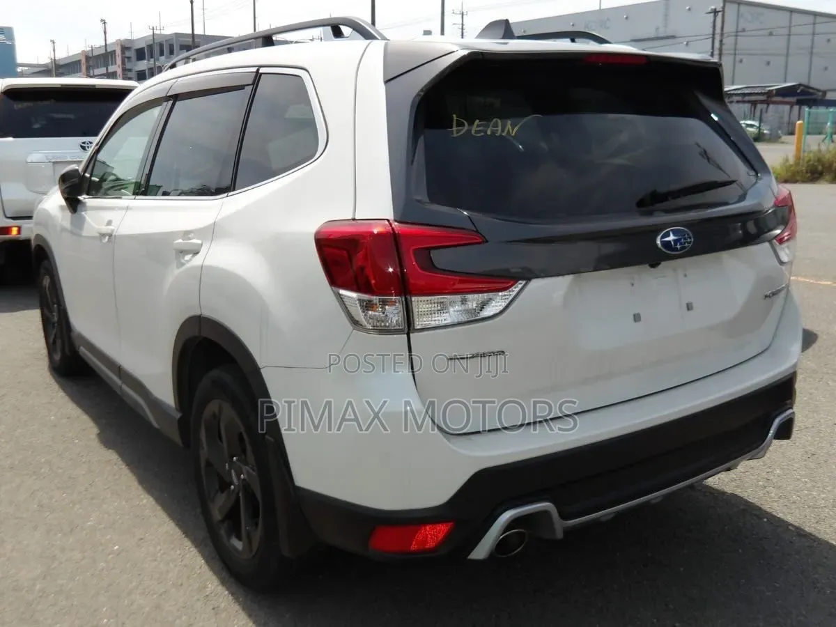 Subaru Forester 2022 White