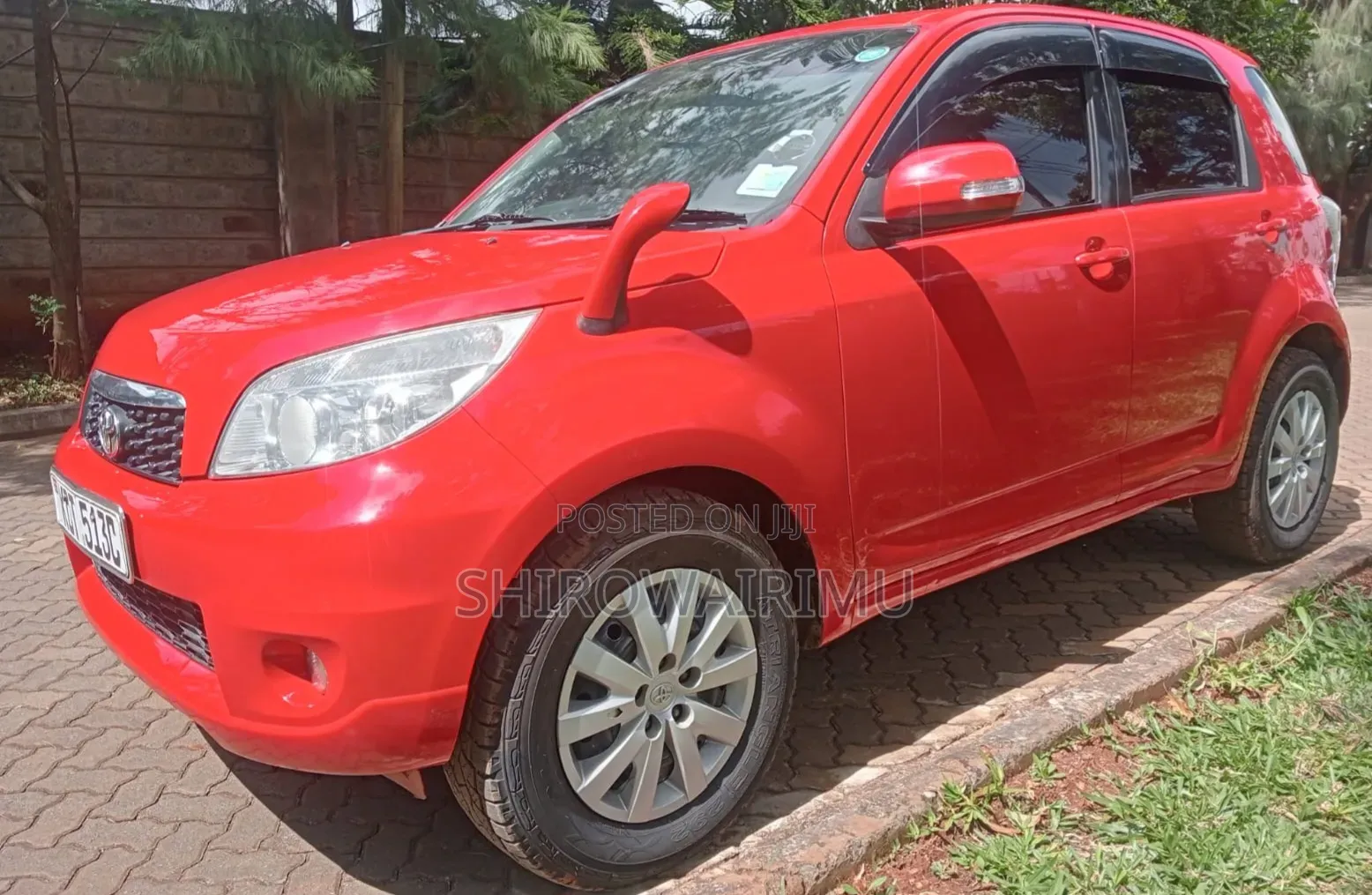 Toyota Rush 2011  Red 