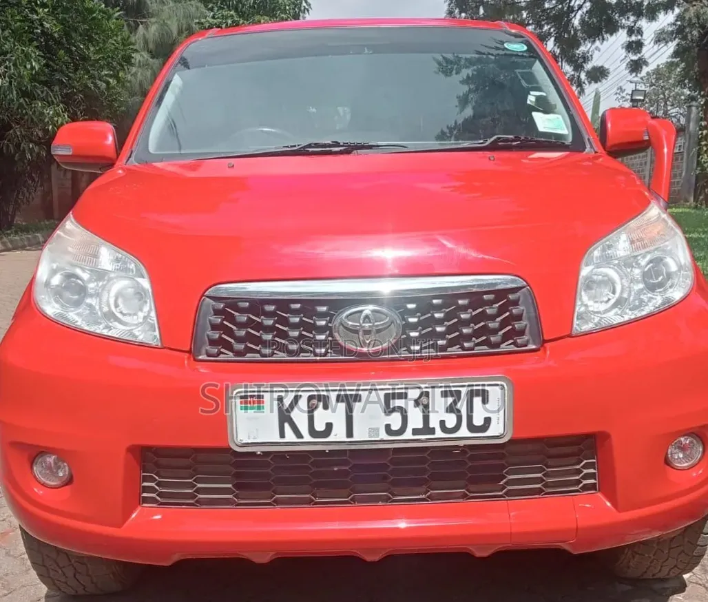 Toyota Rush 2011  Red 