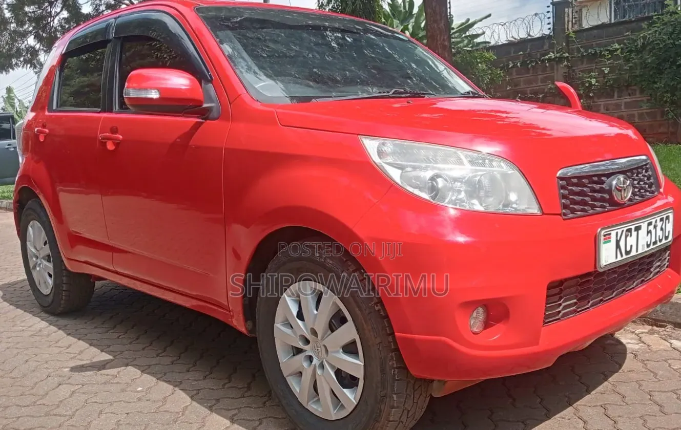 Toyota Rush 2011  Red 