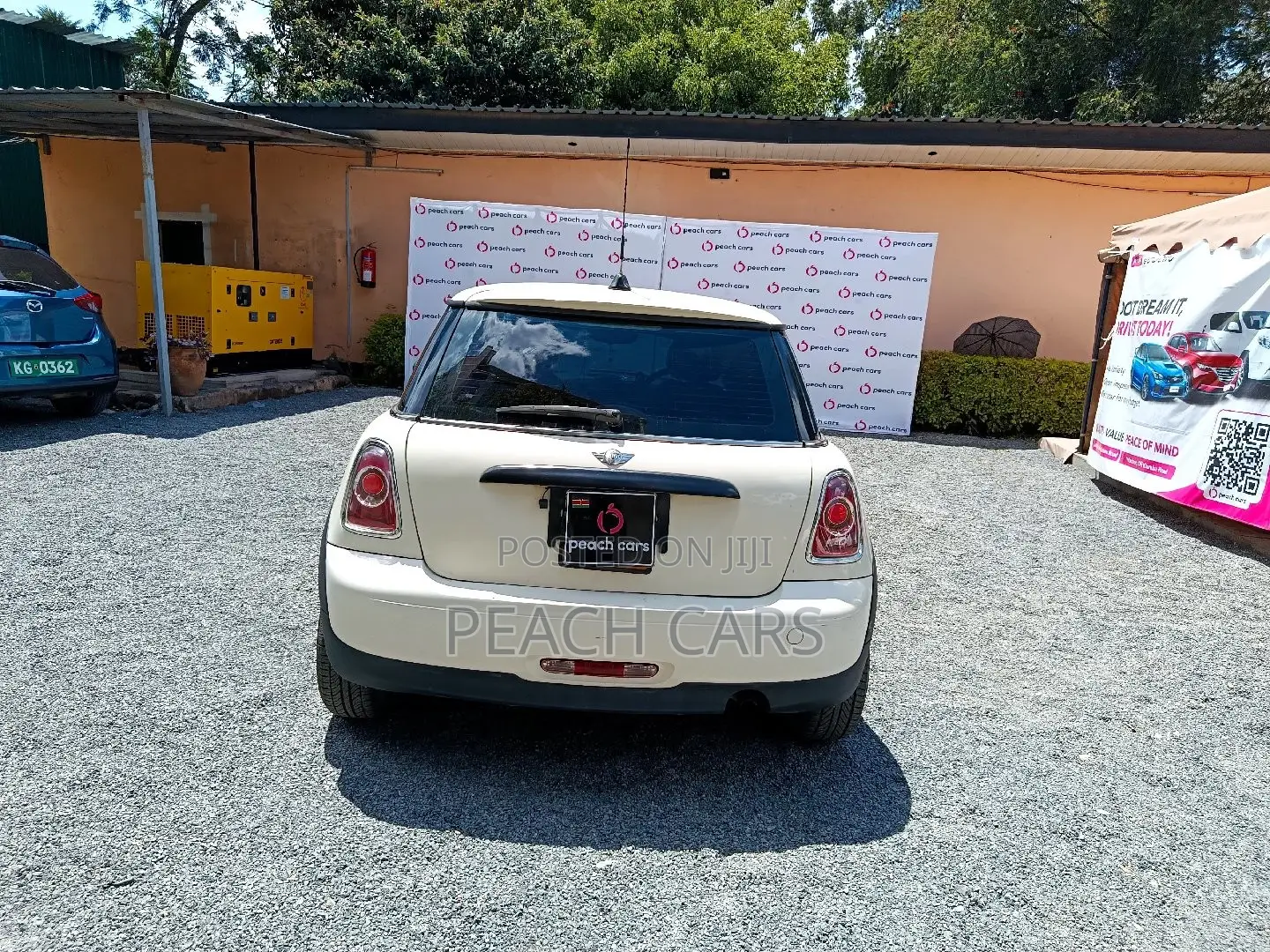 Mini Cooper 2011 White