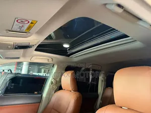 Toyota Land Cruiser Prado 2.7 2019 White