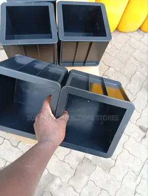 Plastic Testing Cube Moulds New