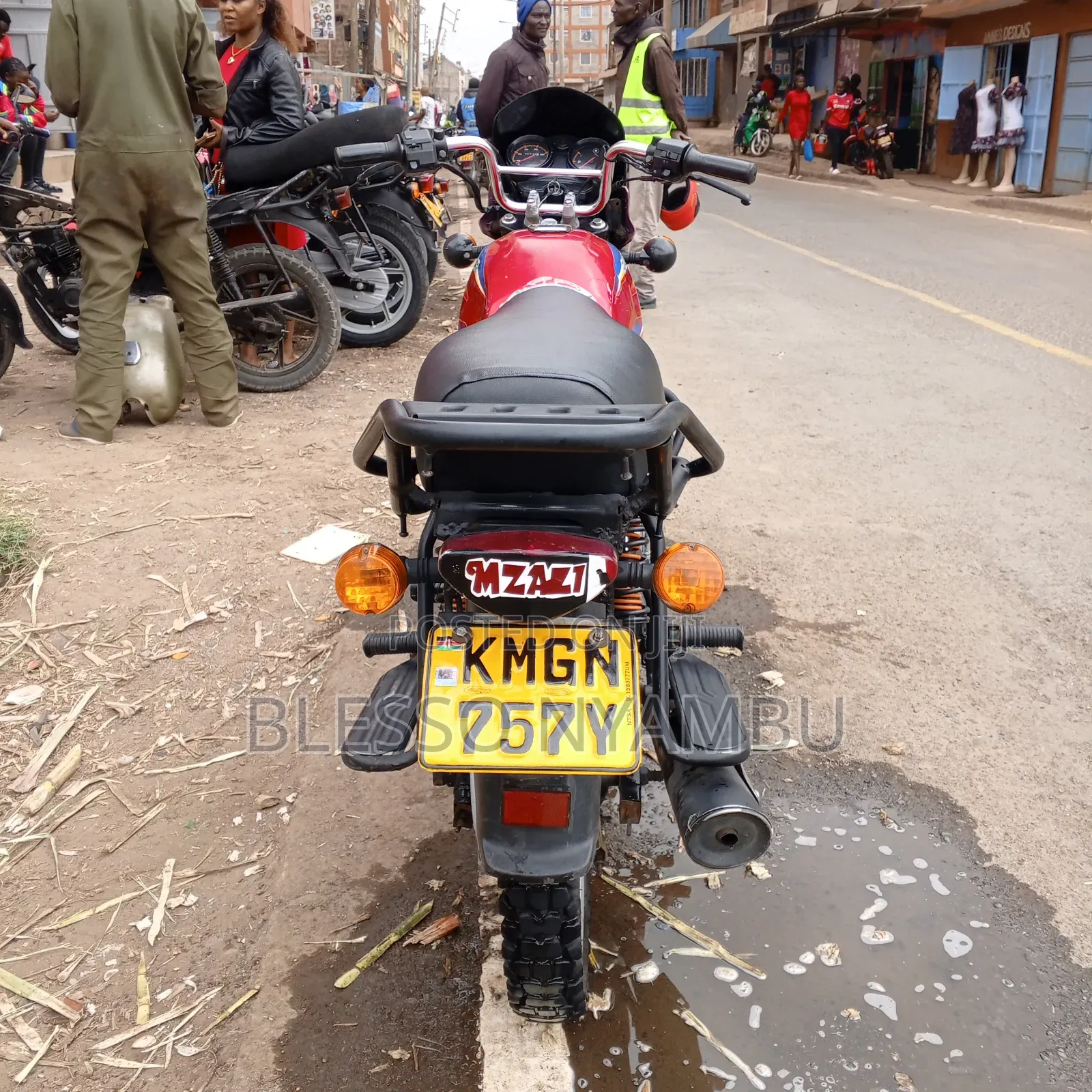 Bajaj Boxer 125 2024 Red