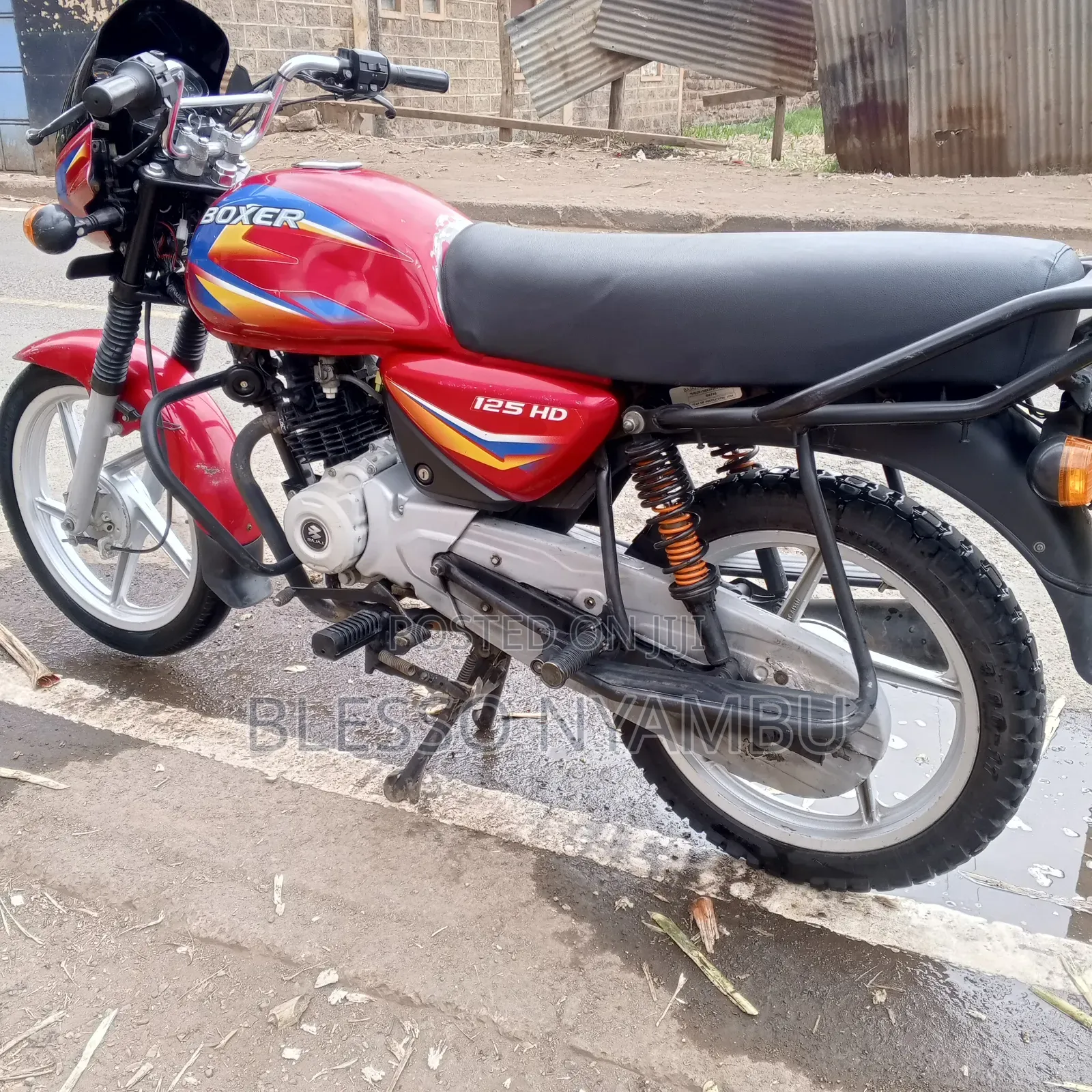 Bajaj Boxer 125 2024 Red