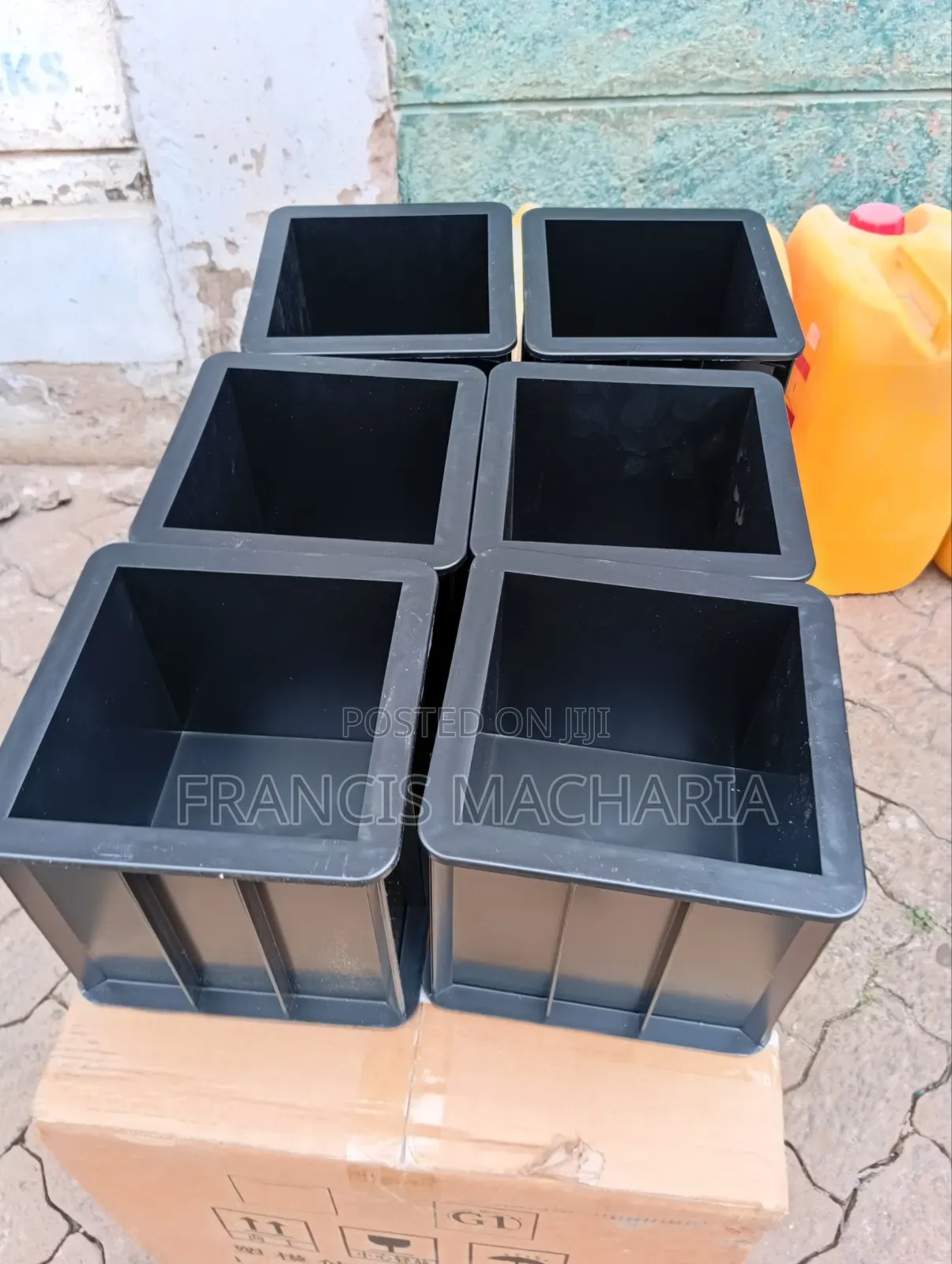Concrete Cube Moulds/ Plastic Cubes