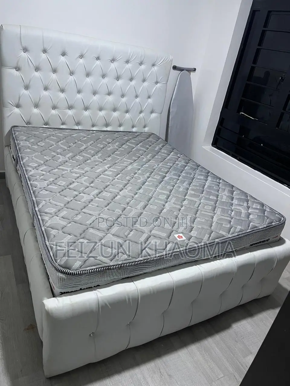 Chester Bed With Mattress