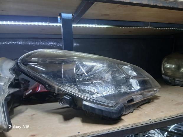 Vitz 271 Headlights