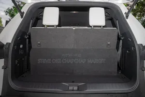 Lexus LX 600 2022 White