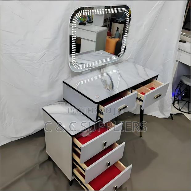 Vanity Make Up Table With Light - thumbnail 5