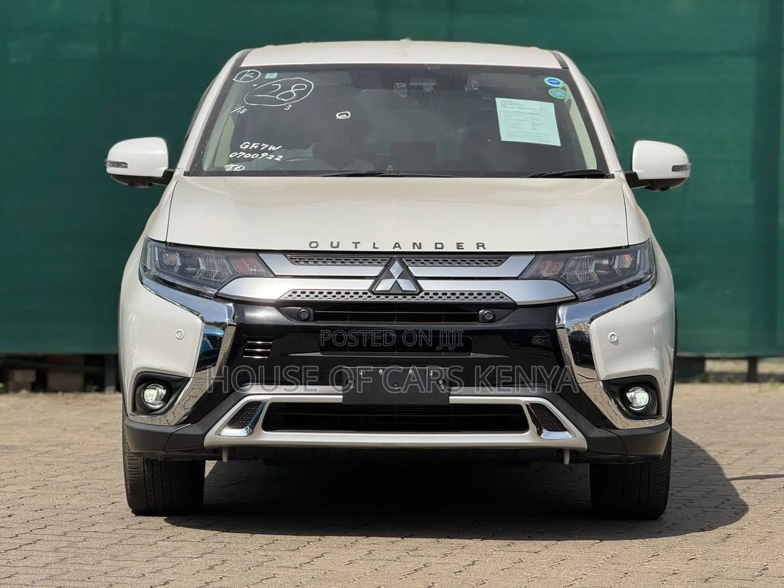 Mitsubishi Outlander 2020  White 
