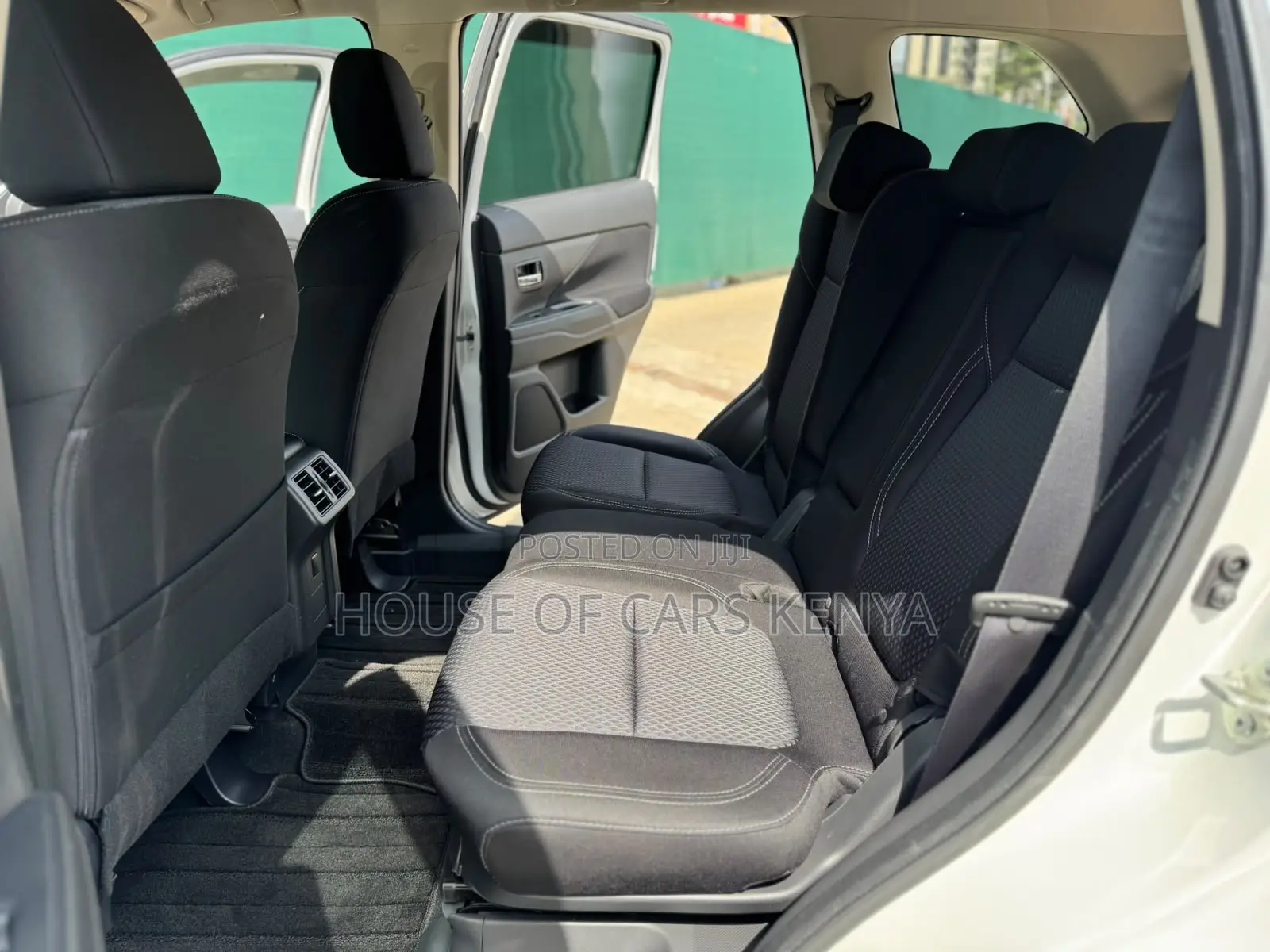 Mitsubishi Outlander 2020  White 