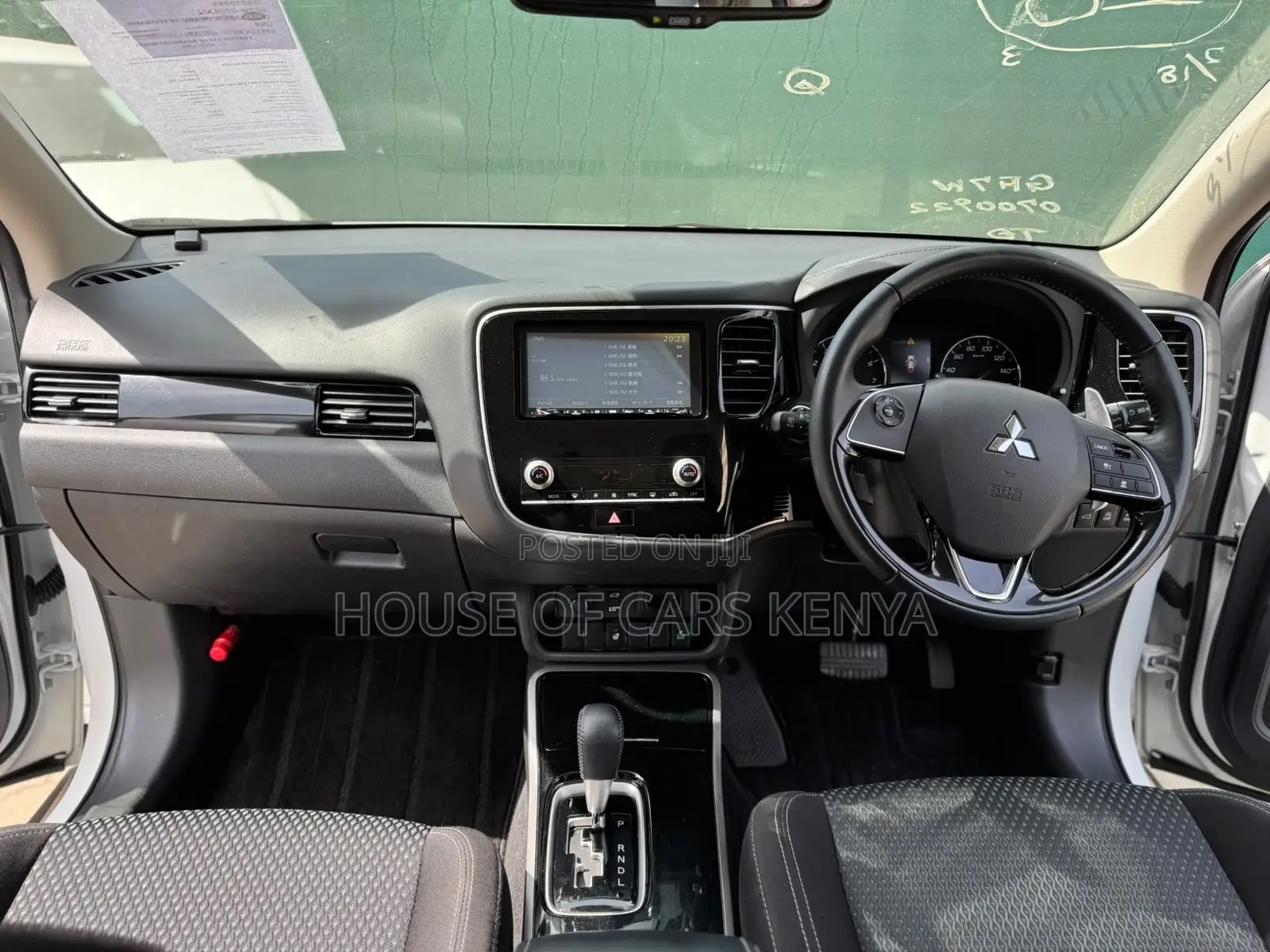 Mitsubishi Outlander 2020  White 