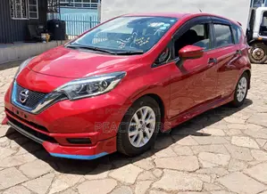 Nissan Note 2018 Red