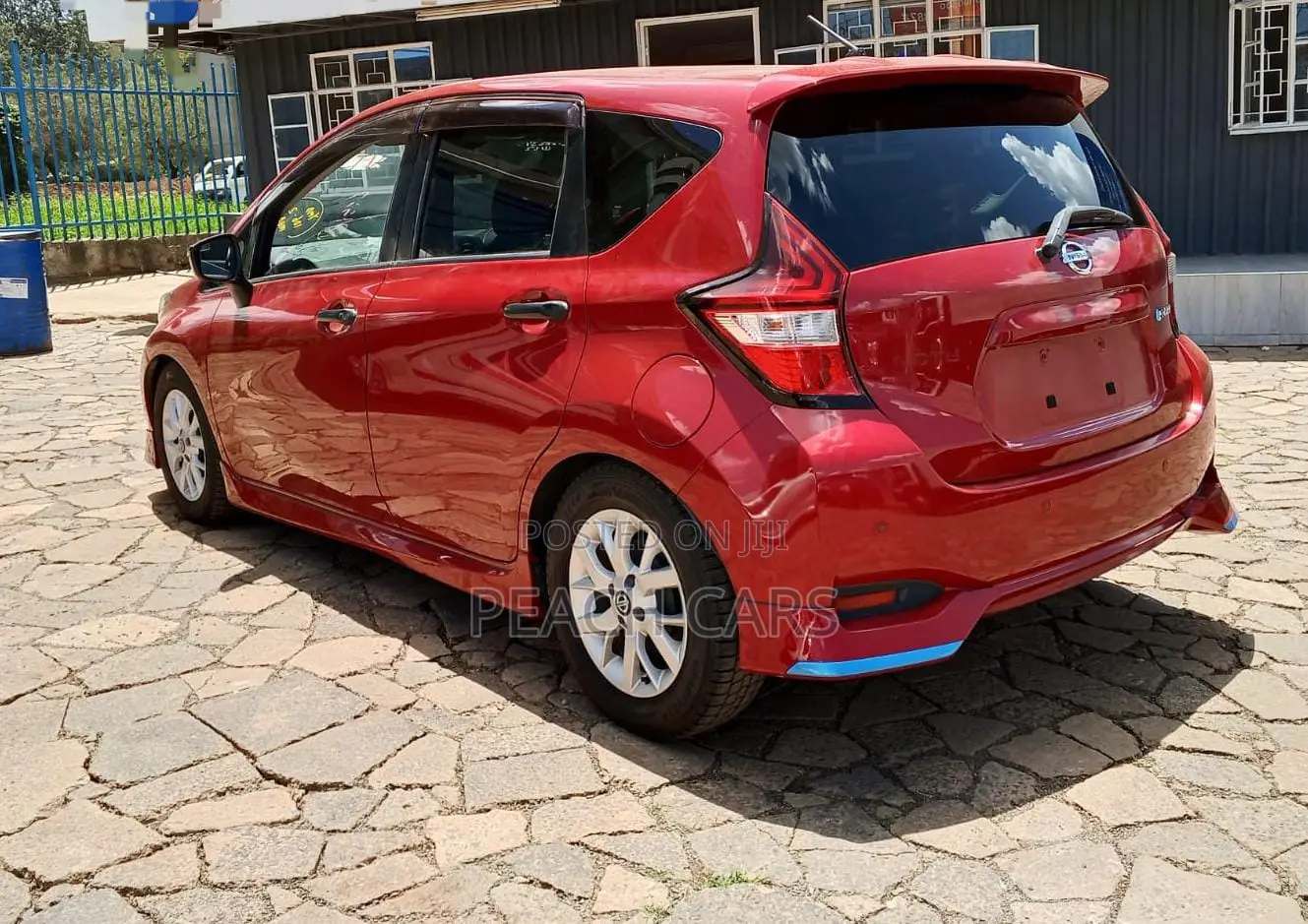 Nissan Note 2018 Red