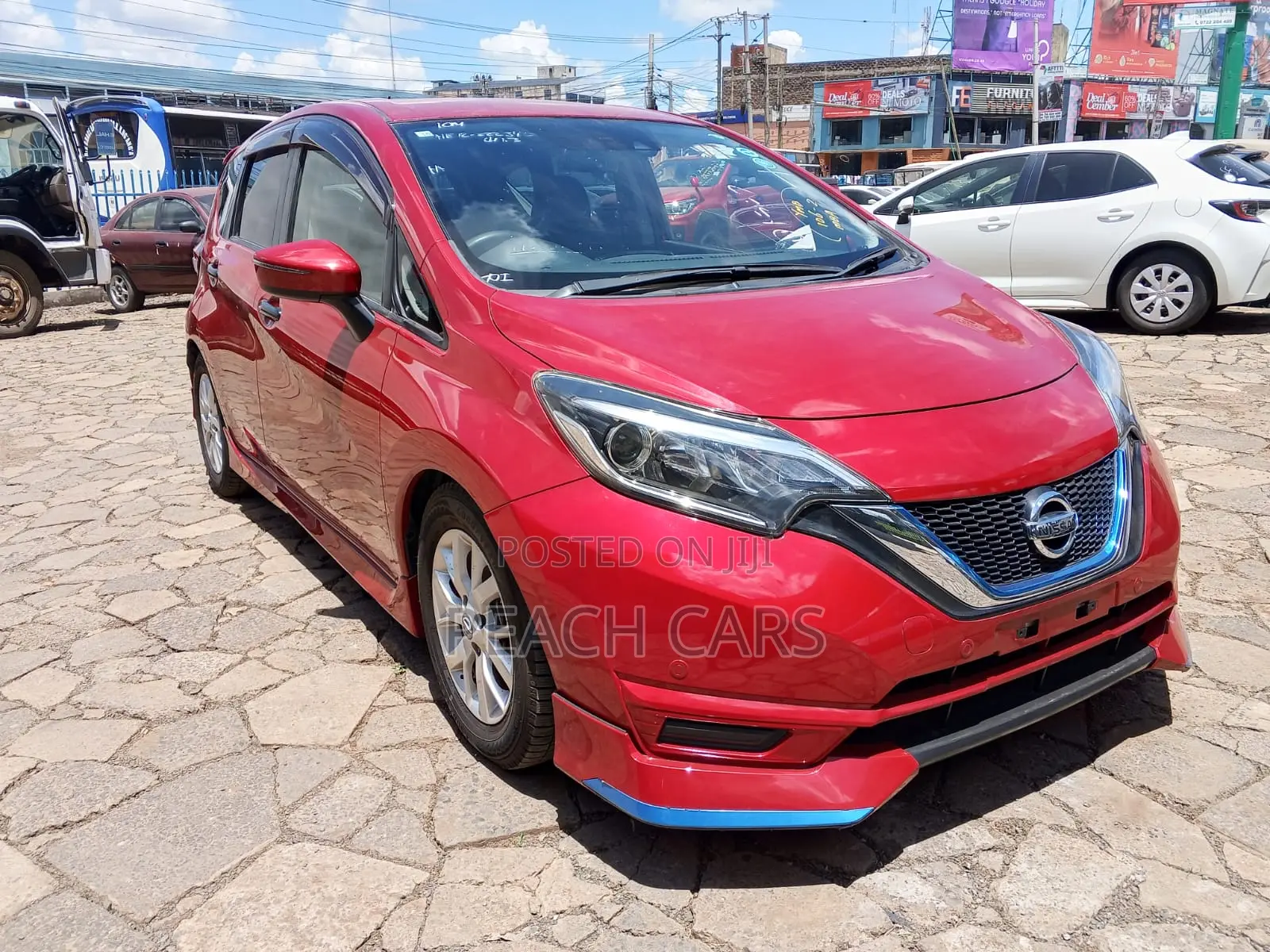 Nissan Note 2018 Red