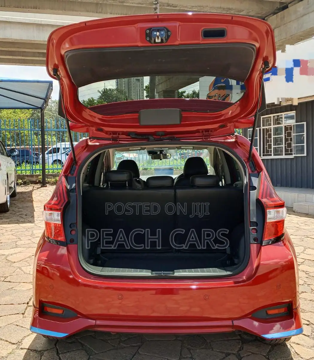 Nissan Note 2018 Red