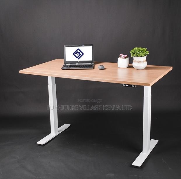 120cm Motorable Standing Desk - thumbnail 2