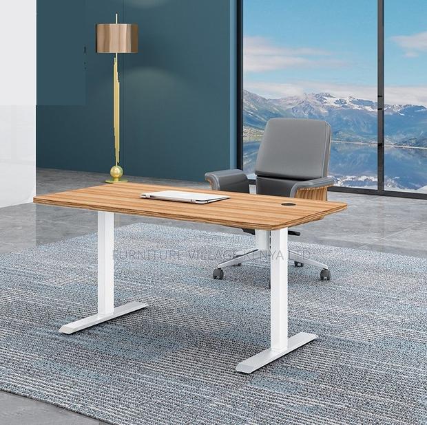 120cm Motorable Standing Desk - thumbnail 5