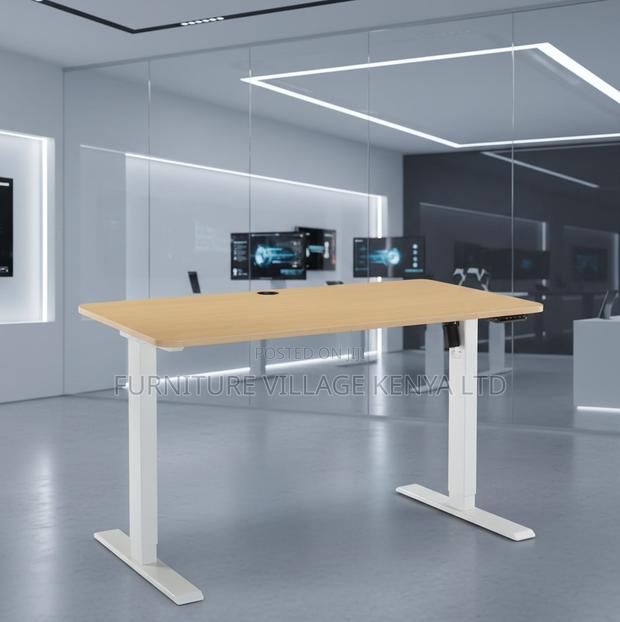 120cm Motorable Standing Desk - thumbnail 6