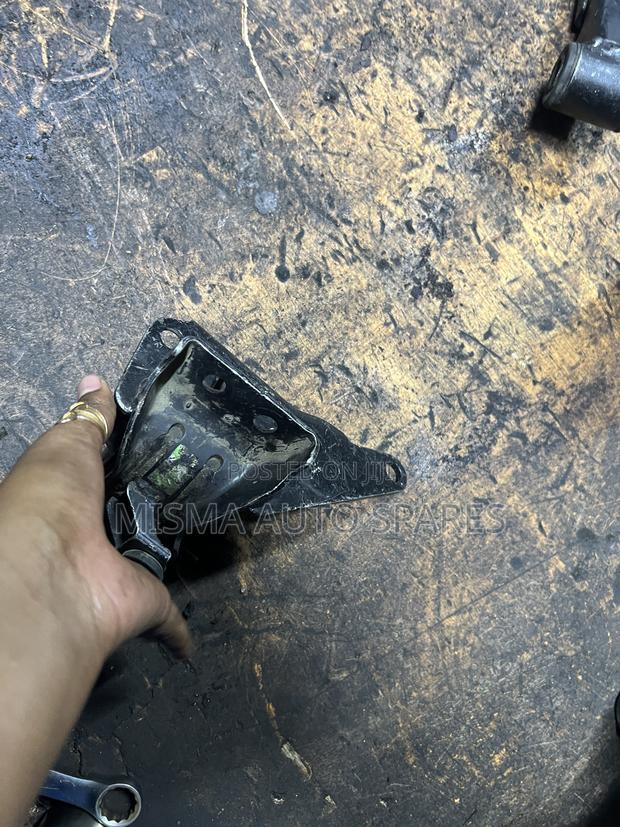 Gear Mounting Toyota Wish - thumbnail 2