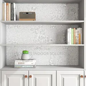 Glamorous Sheen of Silver Wallpaper