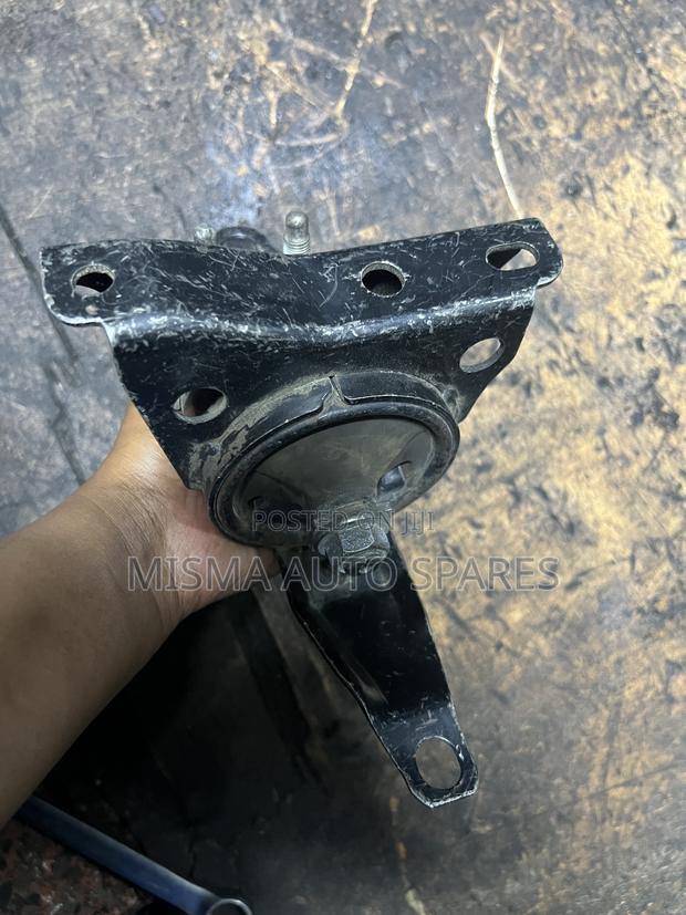 Gear Mounting Toyota Corolla 100