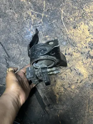 Gear Mounting Toyota Corolla 100