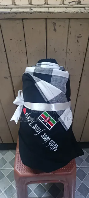 Maasai Shuka With Fleece