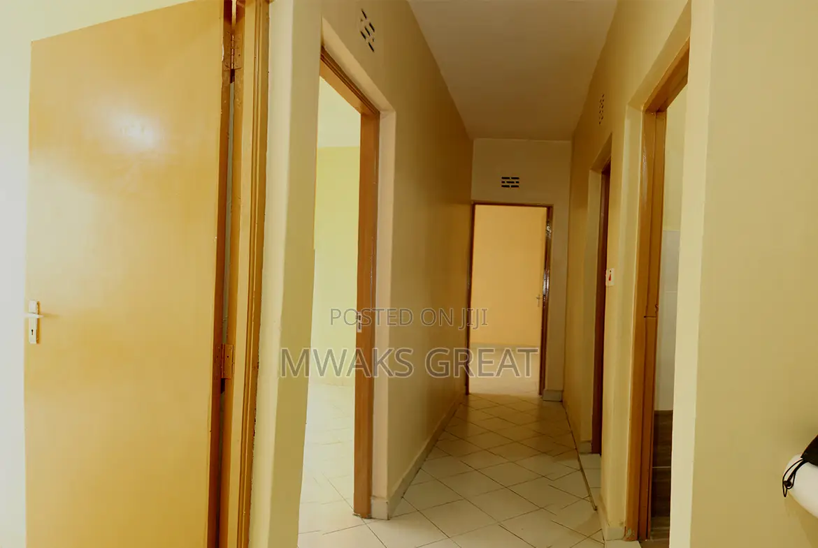 2bdrm Apartment in Highridge Mall for rent