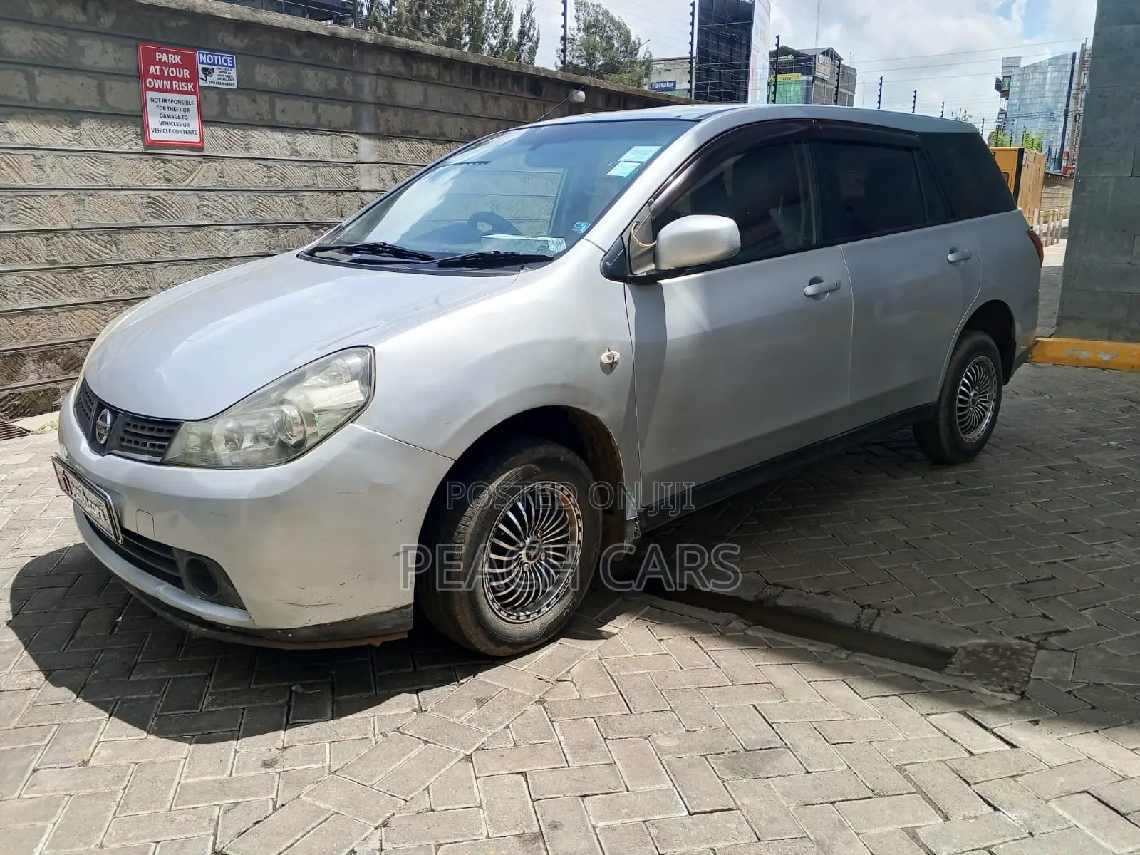 Nissan Wingroad 2011 Silver