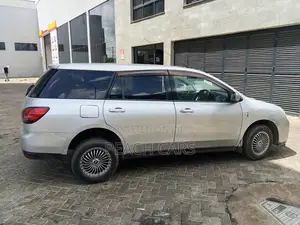 Nissan Wingroad 2011 Silver
