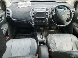Nissan Wingroad 2011 Silver