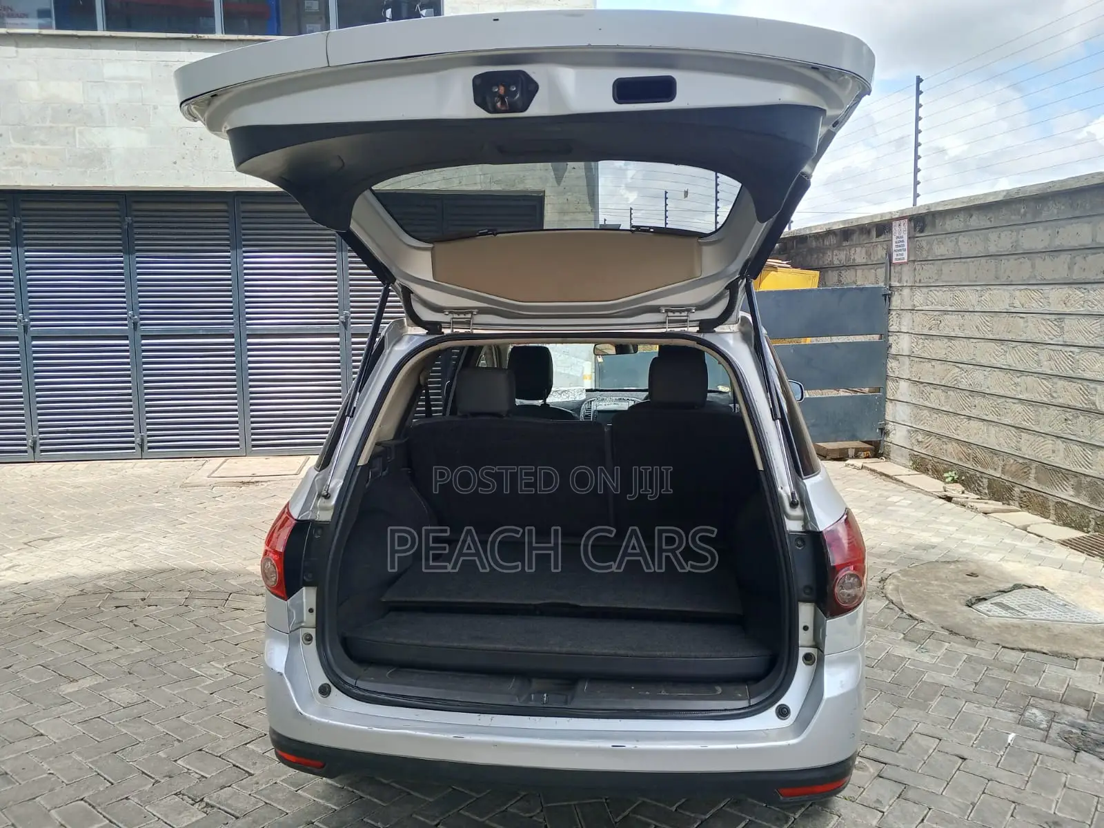 Nissan Wingroad 2011 Silver