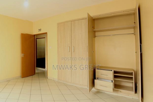 2bdrm Apartment in Highridge Mall for rent - thumbnail 4