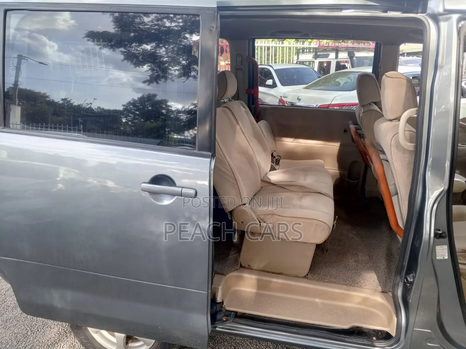 Nissan Serena 2009 Gray