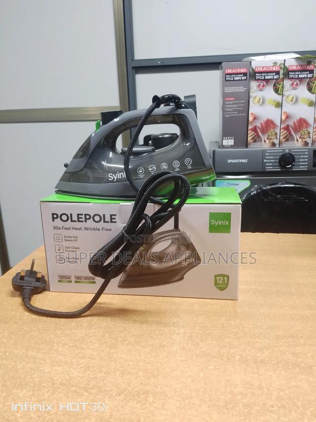 Synix Steam Iron