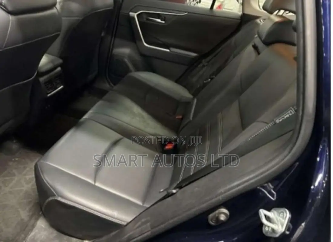 Toyota RAV4 LE AWD 2020 Gray