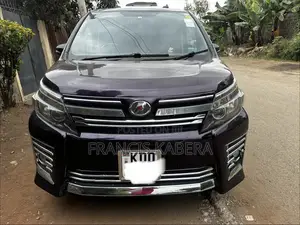 Toyota Voxy 2013 Black