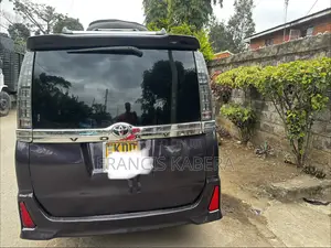 Toyota Voxy 2013 Black
