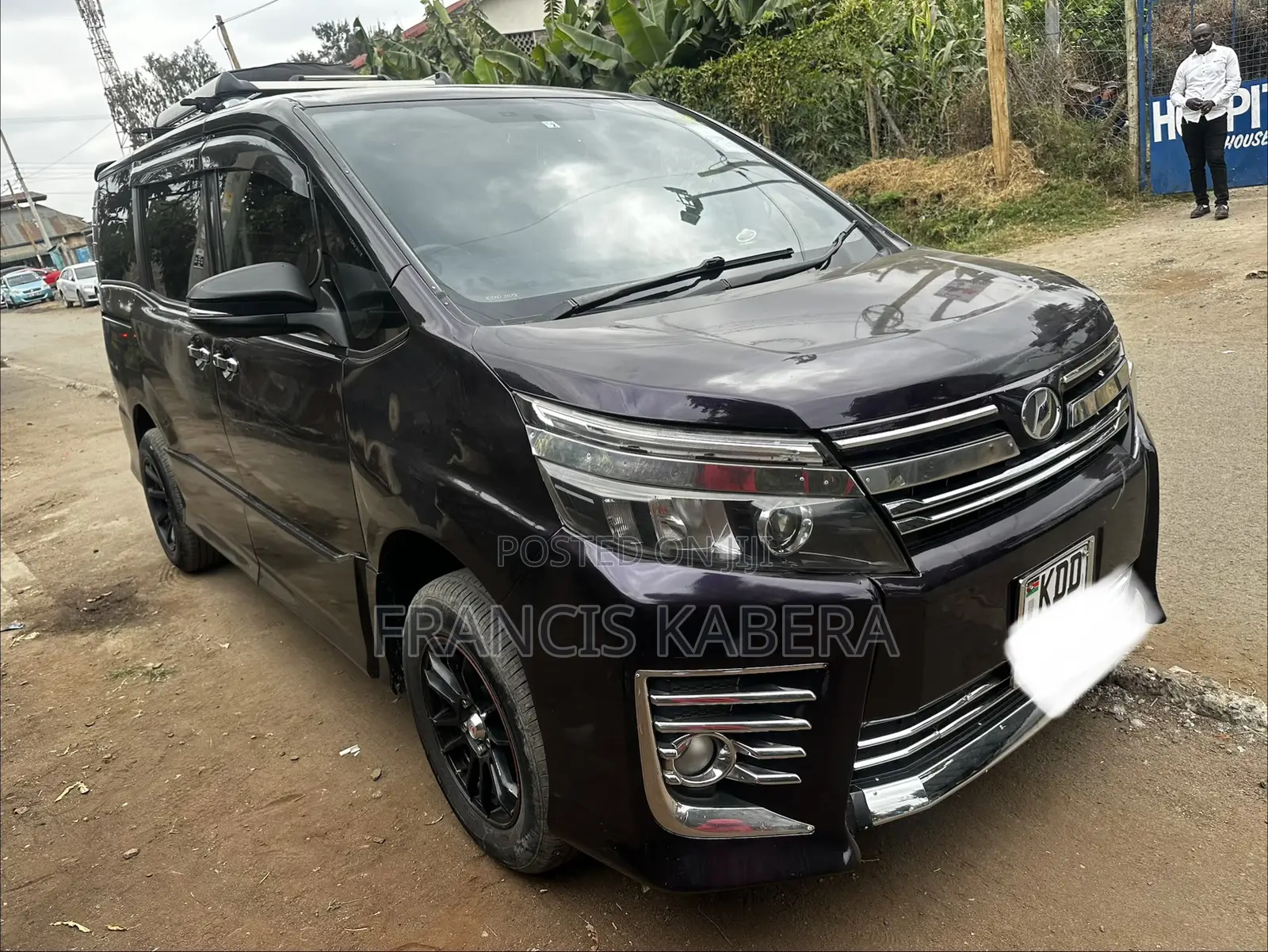 Toyota Voxy 2013 Black