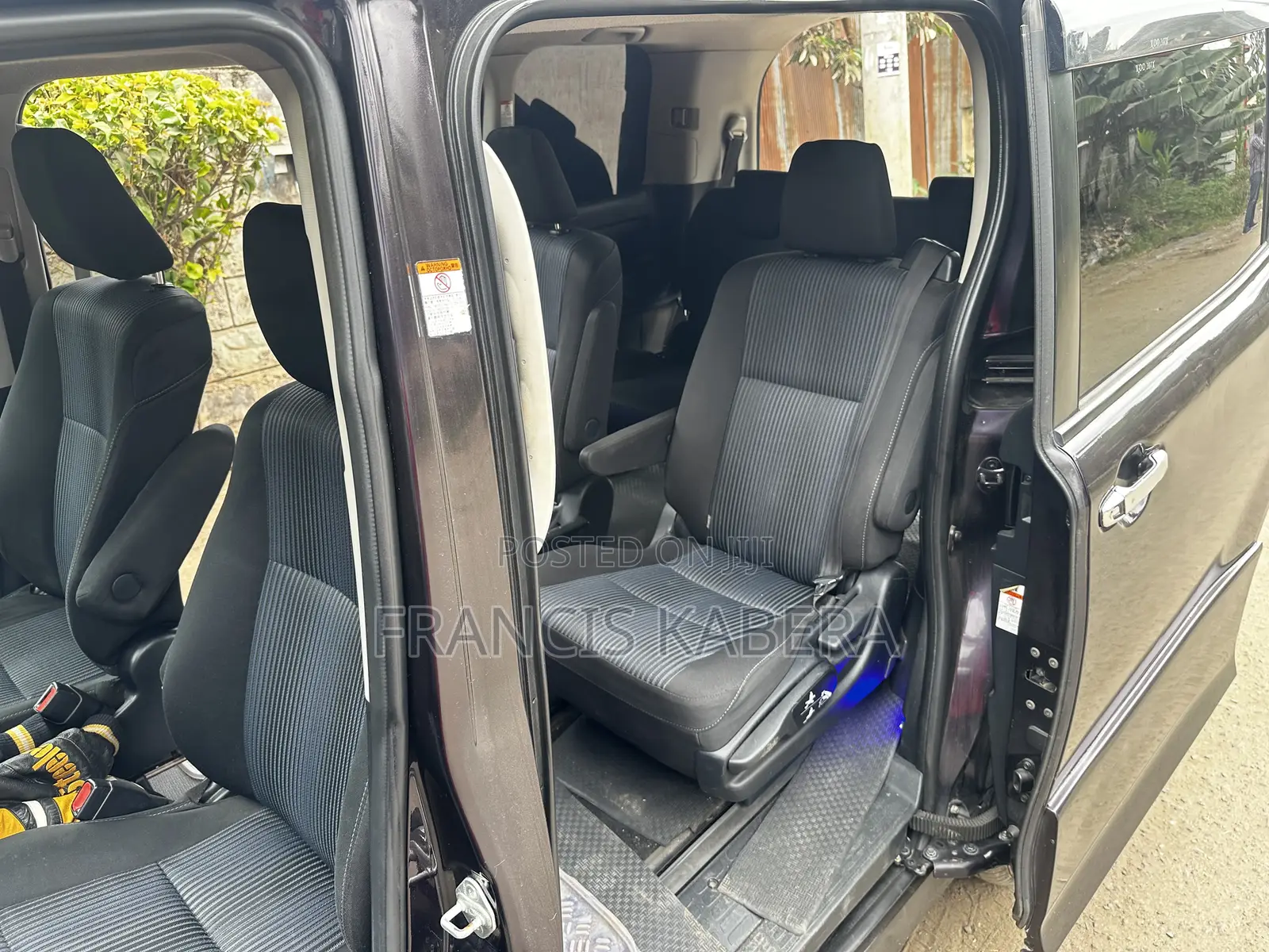 Toyota Voxy 2013 Black