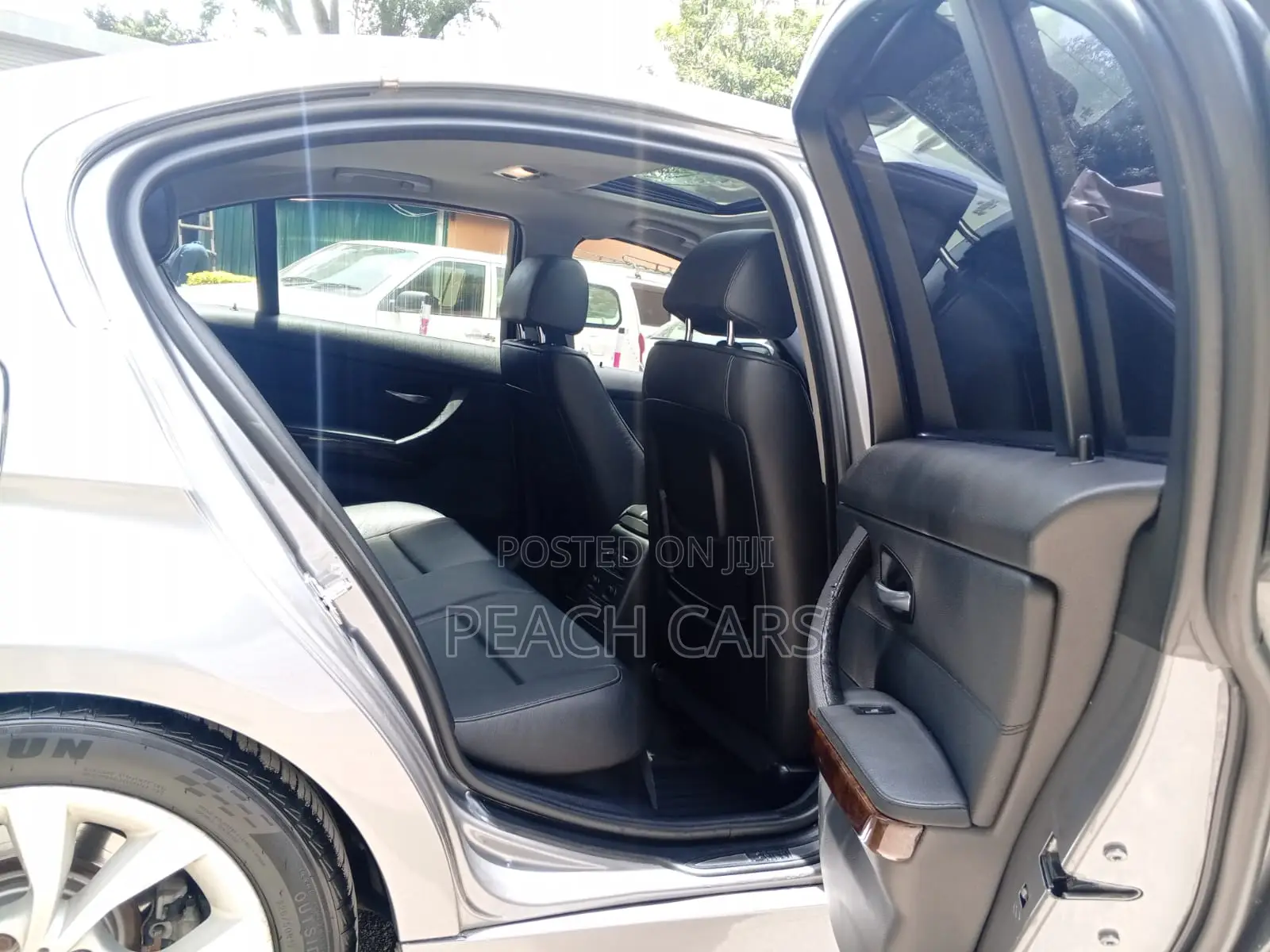 BMW 3 Series 2009 Gray
