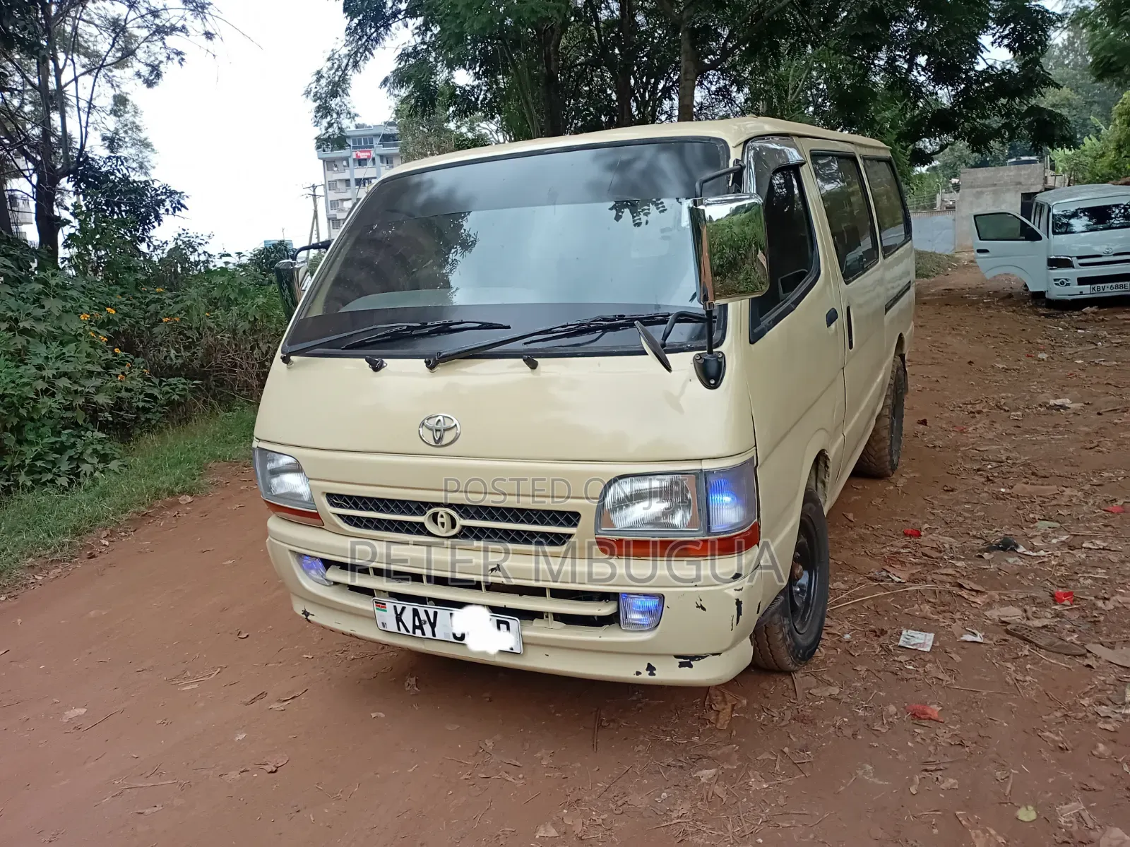 Toyota HiAce 2001 Beige