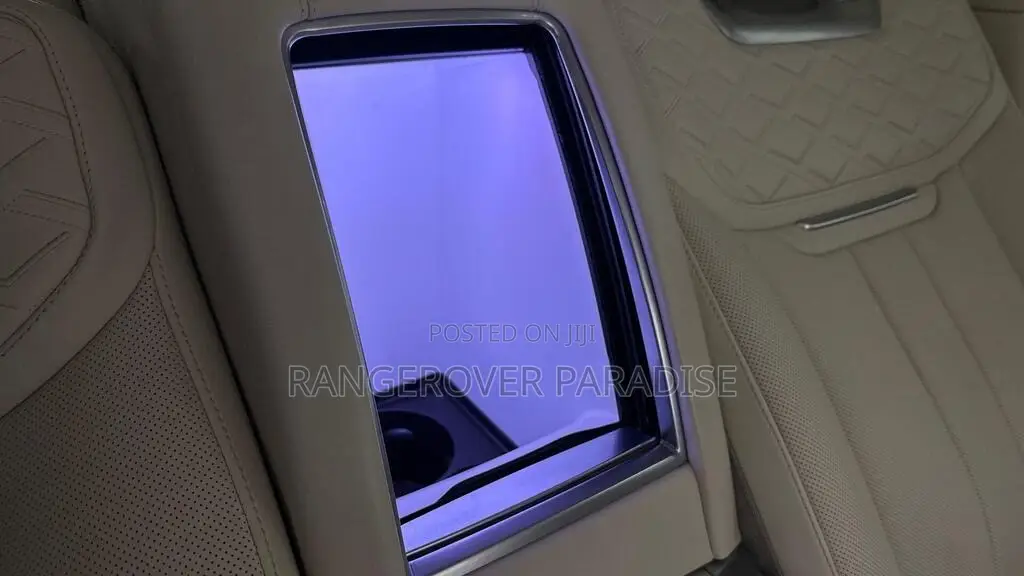 Land Rover Range Rover SV SWB 2023 Black