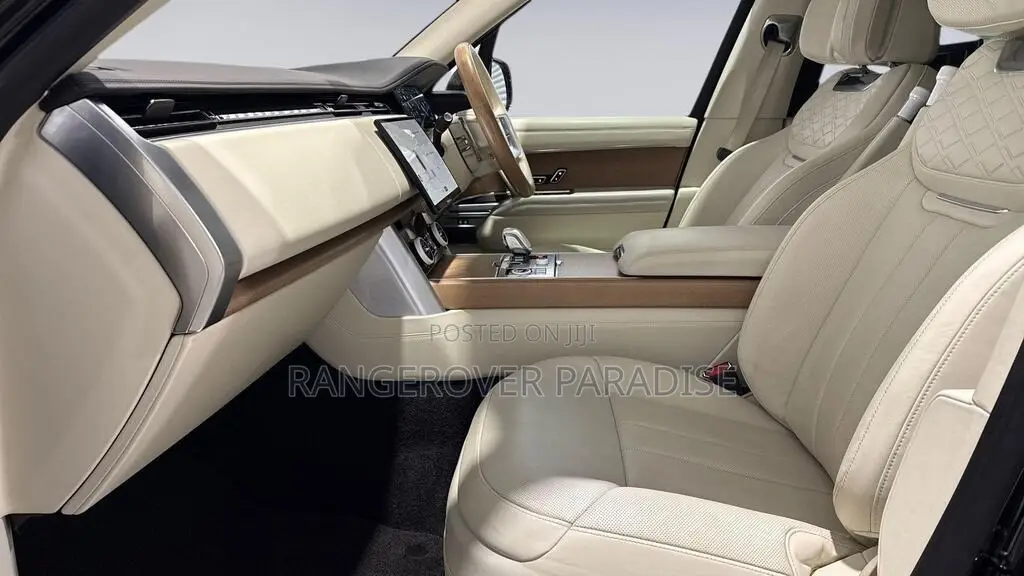 Land Rover Range Rover SV SWB 2023 Black