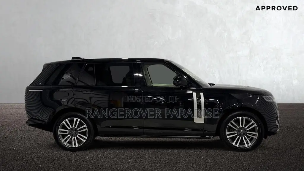Land Rover Range Rover SV SWB 2023 Black