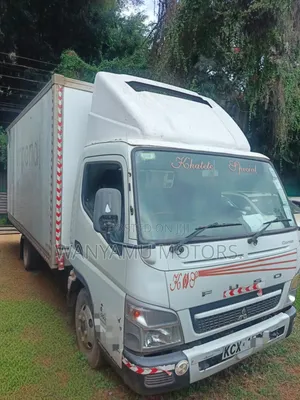 Mitsubishi Canter 2019 White